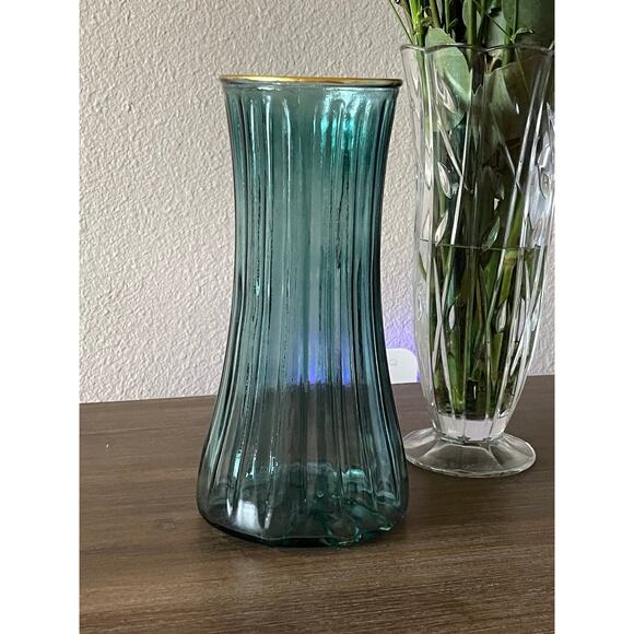 Creative Green Vase For Flower, Decoration For Table - Picture 3 of 6